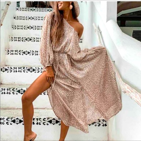 Boho Leopard Maxi Dress - Picture 1 of 3